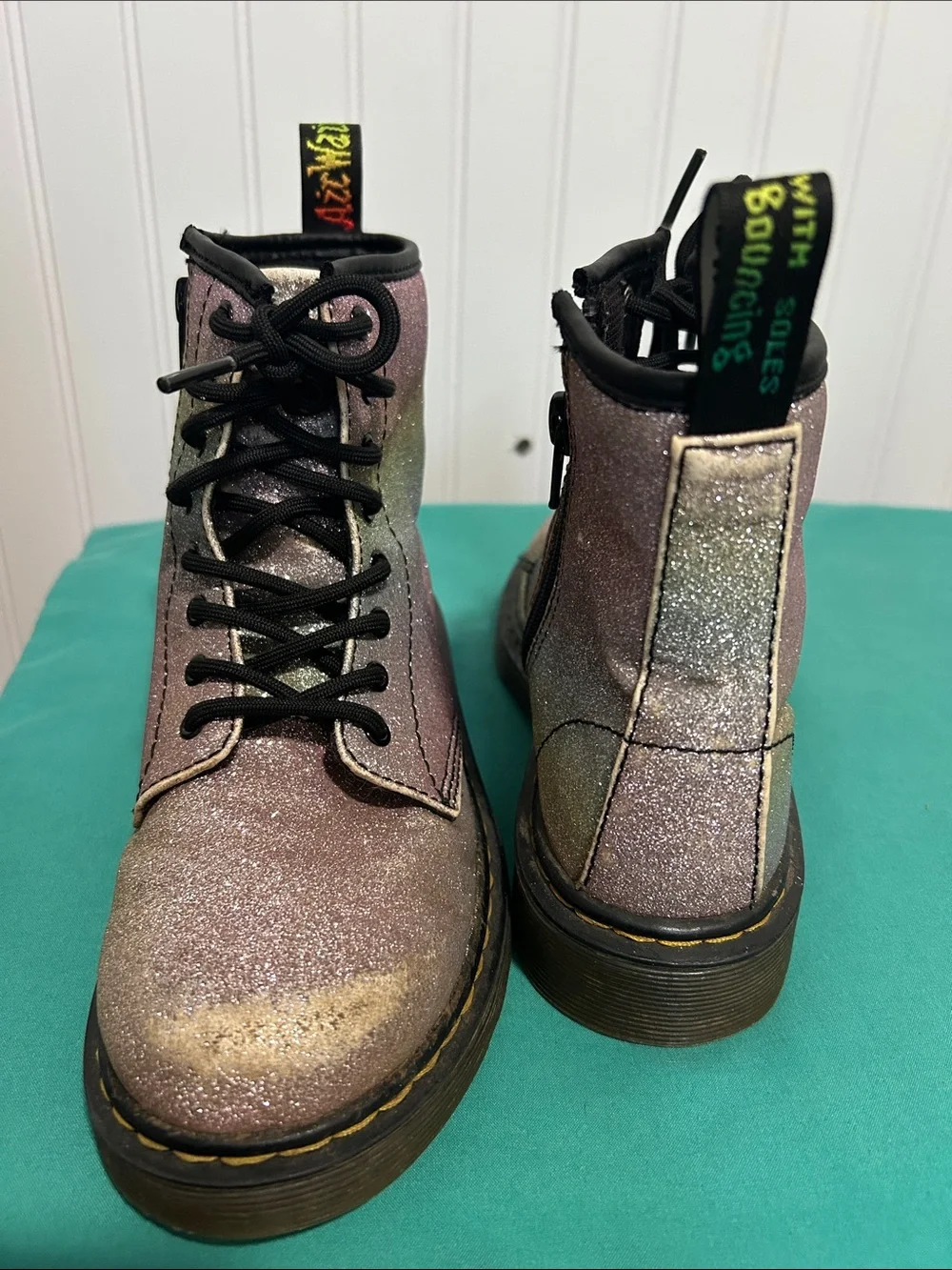 Dr. Martens Girls Iridescent Glitter Lace-Up Boots Sz: 3